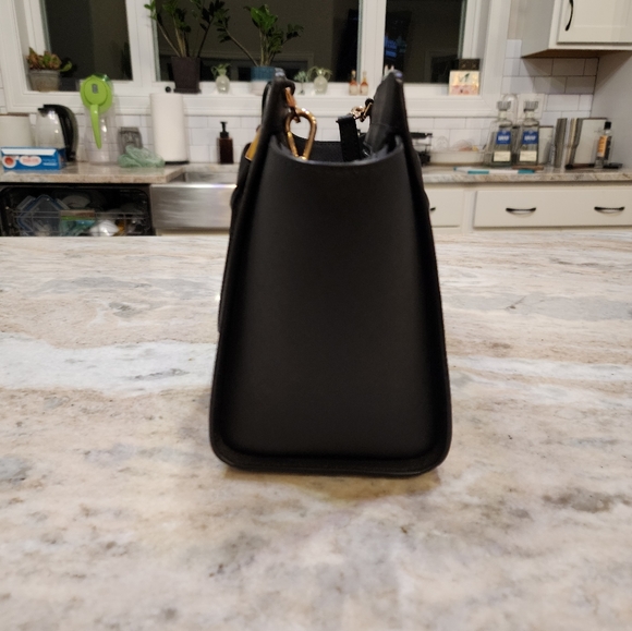 Michael Kors Selma Medium Satchel Bag Purse Crossbody - Picture 7 of 8